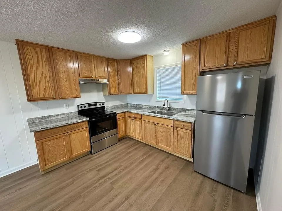 100 Cheyenne Dr — Photo 3