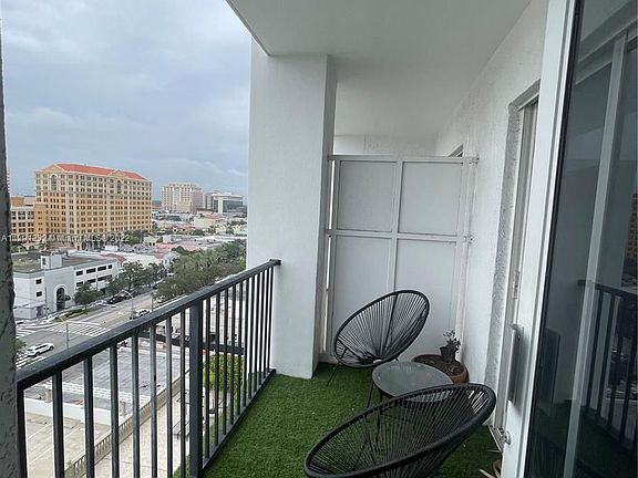 3rd image of 10 Aragon Ave Suite 1020