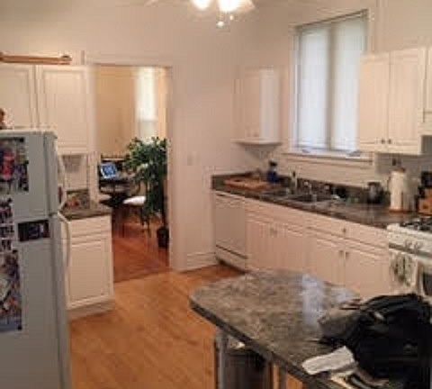 5th image of 1909 W Berteau Ave