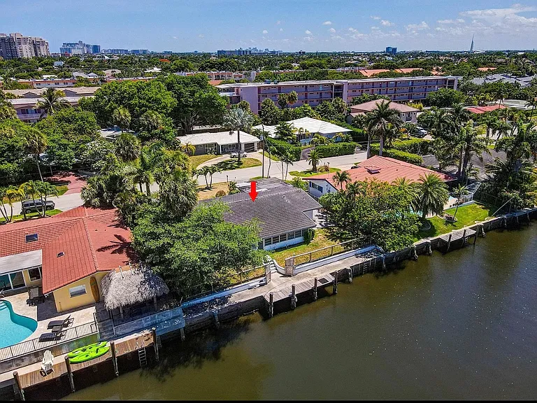 2041 Coral Reef Dr — Photo 14