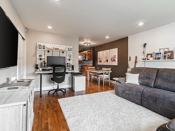3rd image of 8977 15th Ave #1A