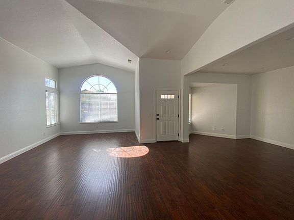 4th image of 8578 N Recreation Ave