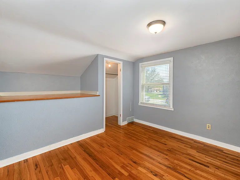 6000 N Lenox Ave — Photo 14