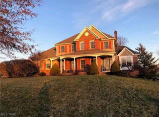 4059 Knollbrook Dr, Barberton, OH 44203