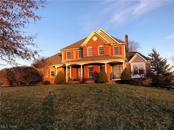 4059 Knollbrook Dr, Barberton, OH 44203