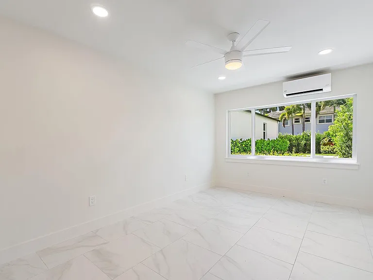4015 Washington Rd — Photo 29