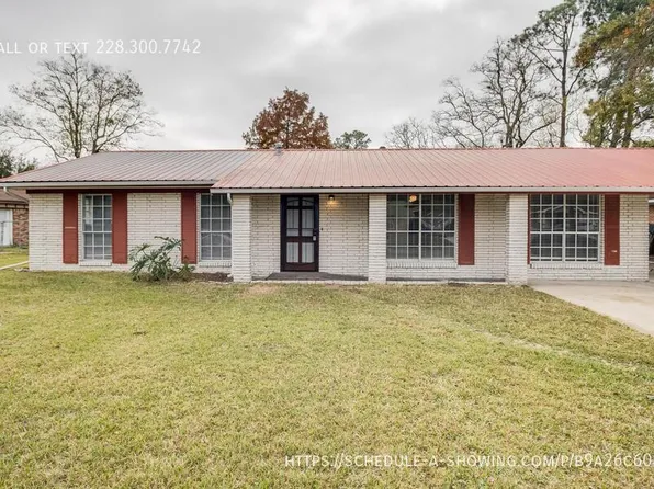4802 Bel Meade Cir, Pascagoula, MS 39581