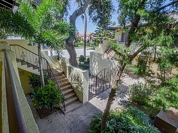 5th image of 400 Oakridge Blvd #200