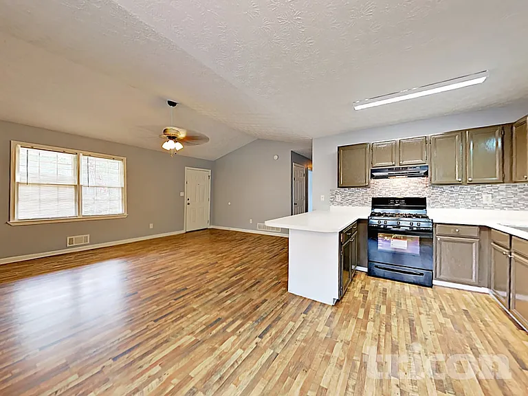 237 Sweetwater Pkwy — Photo 5