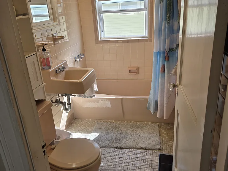 30 Willard Ave — Photo 12