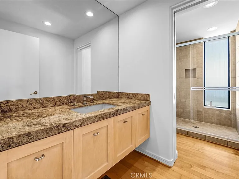1326 Skyline Dr — Photo 31