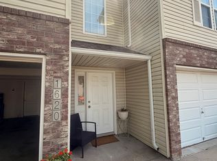 1620 NW Garrett Dr, Blue Springs, MO 64015