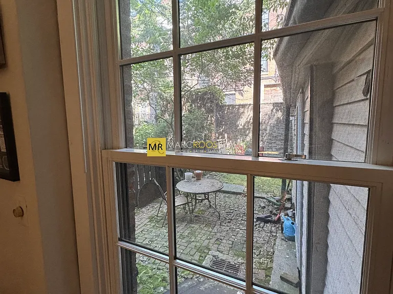 17 Joy St — Photo 9