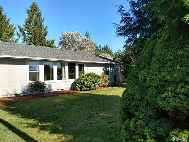 Sweet home Sweet Home...in Scott Lake with a 5 yr old roof, new furnace & heatpump, large .26 acre lot and more.