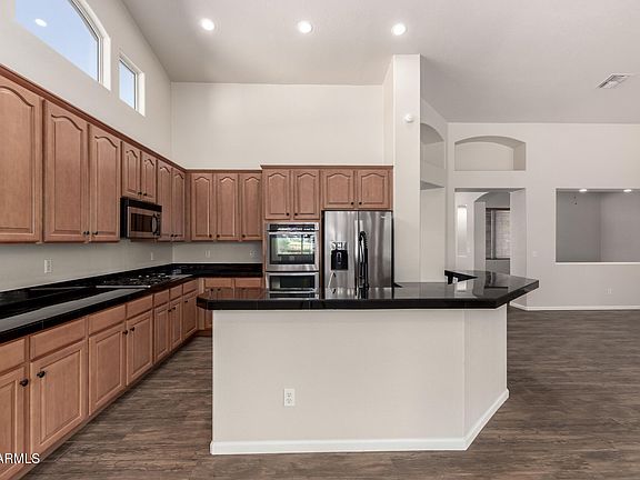 2nd image of 2740 S HONEYSUCKLE Lane