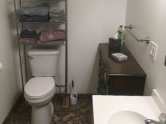 Full bathroom 