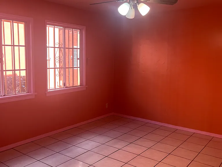 7012 Templeton St #B — Photo 7