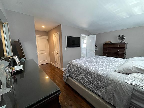 5th image of 26 Heinz Ave