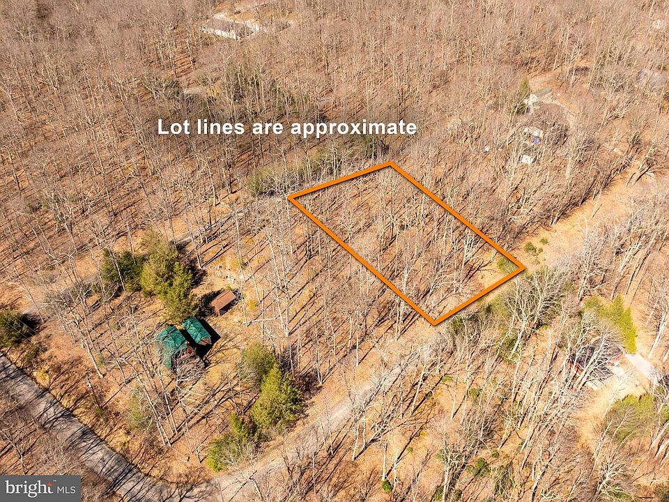 1st image of 13 Birchwood Dr