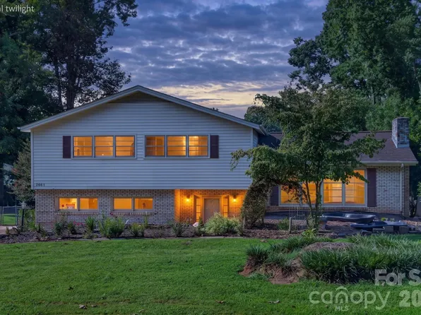 2661 Tiffany St, Conover, NC 28613