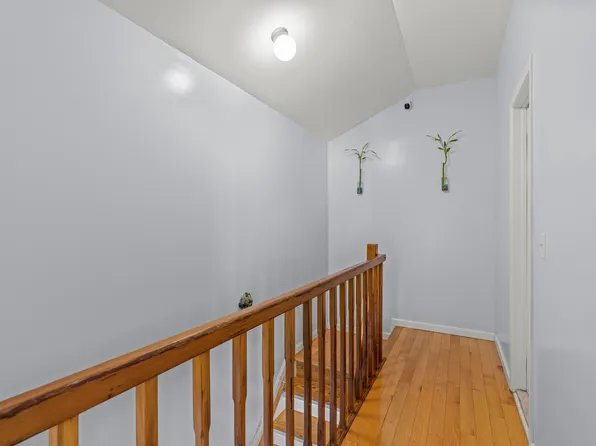 35a Country Drive North image 6 of 13