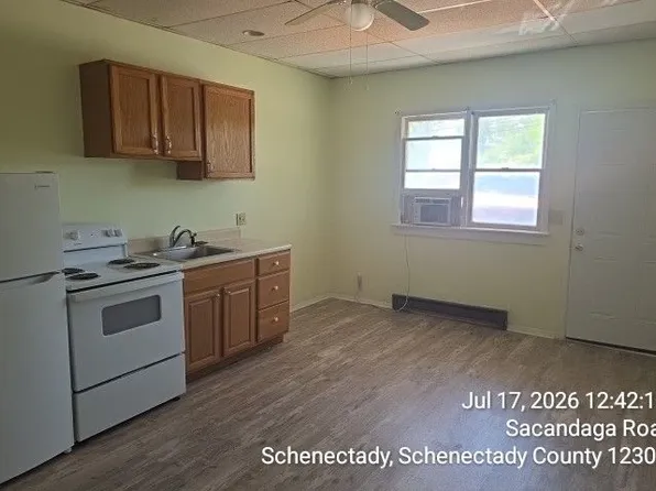 414 Sacandaga Rd APT 7, Schenectady, NY 12302