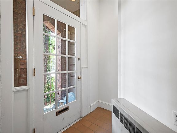 2nd image of 272 Shady Ave Unit A