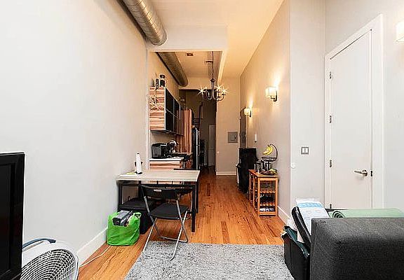 5th image of 143 Bleecker St #4B