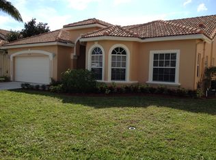 9297 Cove Point Cir, Boynton Beach, FL 33472
