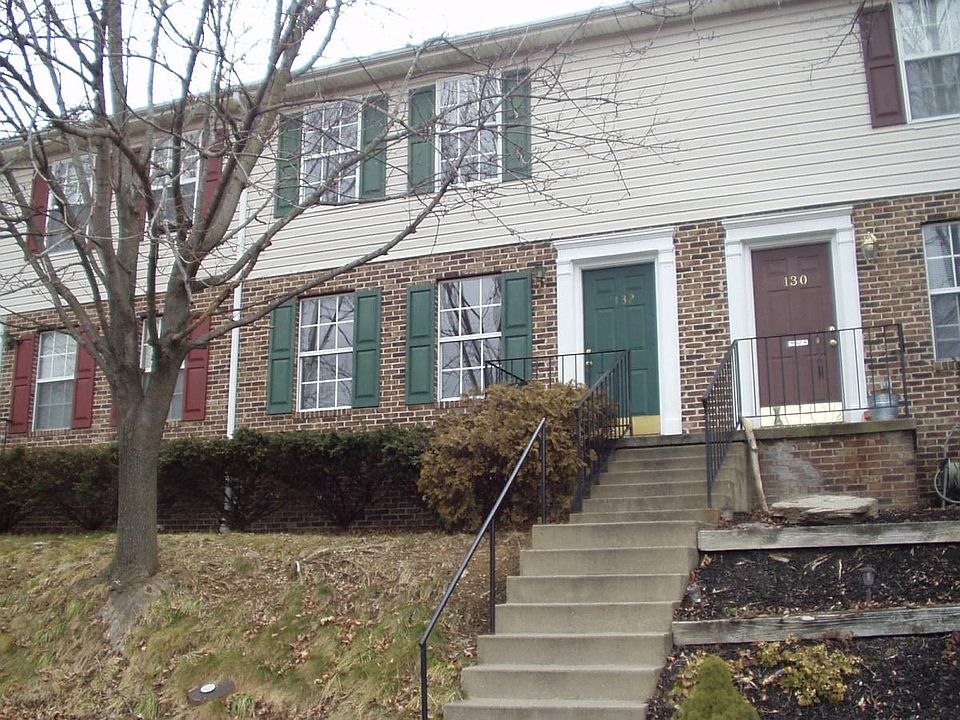 1st image of 132 Parkside Dr