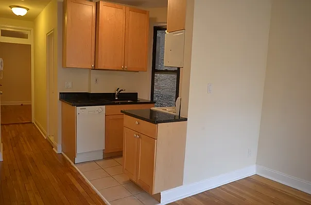 Rented by Vickers Realty | media 14