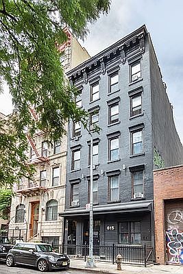 2nd image of 615 E 6th St APT 2B