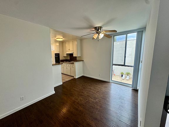 4th image of 1037 S Bedford St #308C