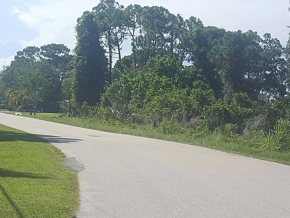 5th image of 5771 Deer Run Dr Unit 3