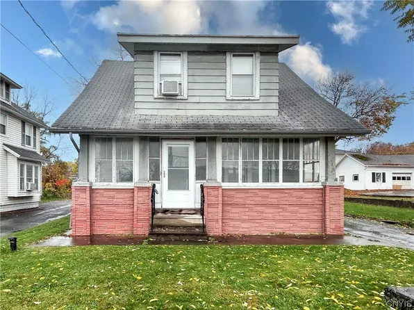 107 Buckley Rd, Liverpool, NY 13088