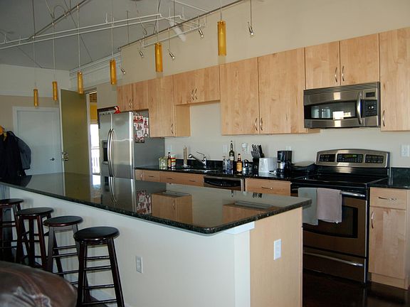 5th image of 2951 Baltic Ave Suite 407