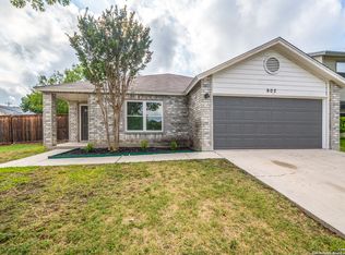 902 Village Br, San Antonio, TX 78245