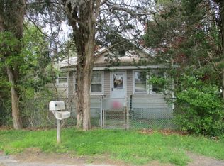 243 Elm Rd W, Mastic Beach, NY 11951