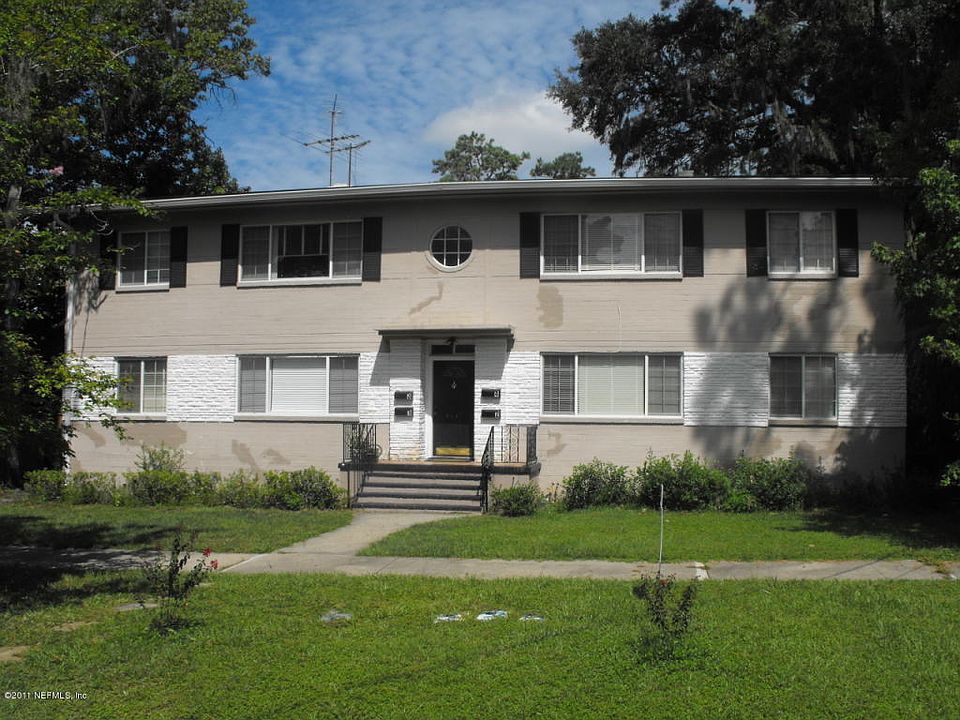 1st image of 3637 Oak St APT 4