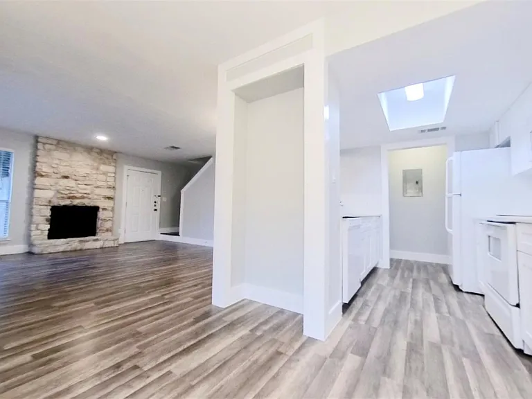 1513 Camp Craft Rd #B — Photo 12