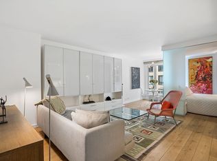 200 Central Park S APT 18L, New York, NY 10019