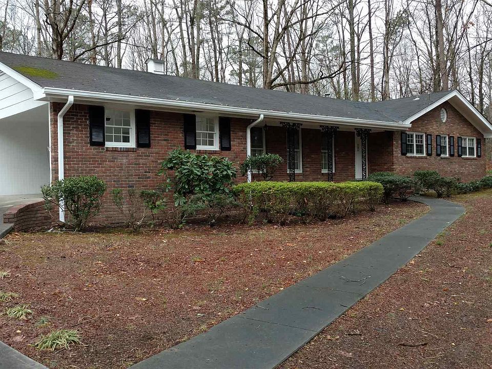 1st image of 2642 Creek Ln