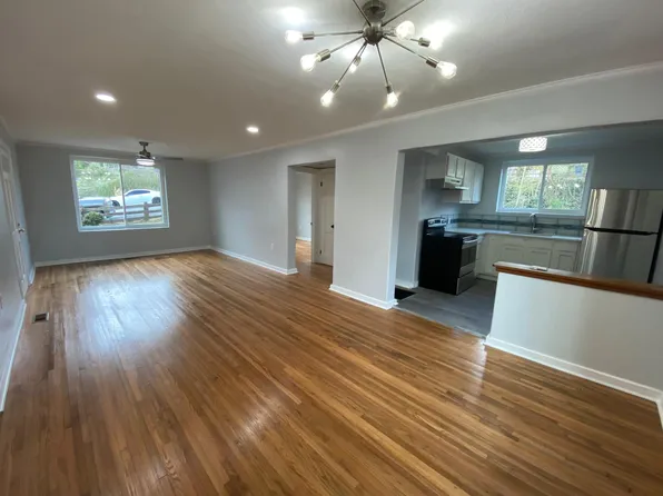 527 W Fort Hill St #2, Loudon, TN 37774