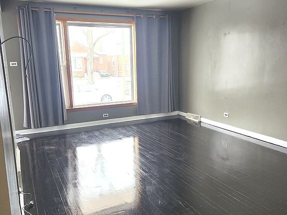 2nd image of 11027 S Avenue M