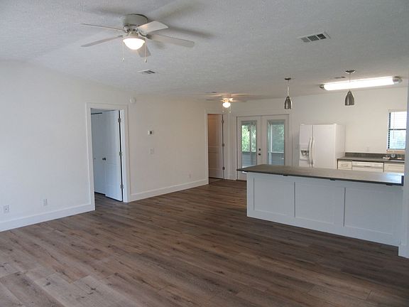 3rd image of 2602 W 12th St