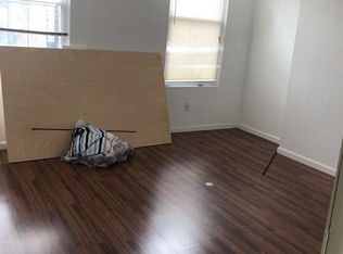 524 Dolphin St, Baltimore, MD 21217