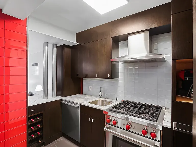 308 E 38th St #6D — Photo 5