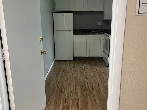 Meadowview Apartments