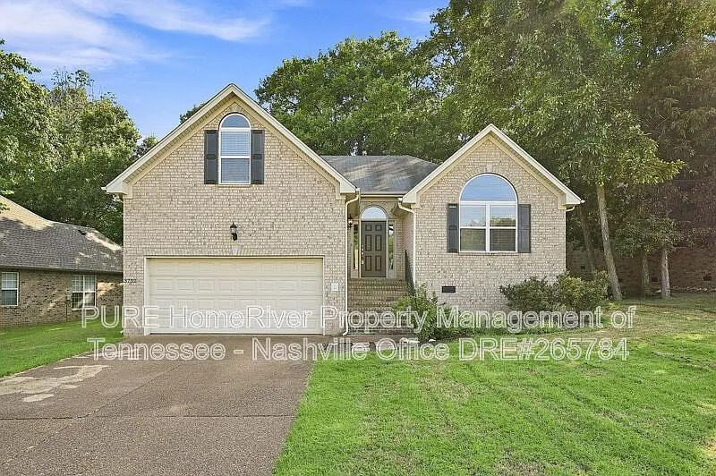 3732 Montgomery Way