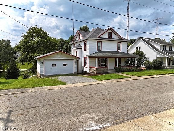 5th image of 215 West St